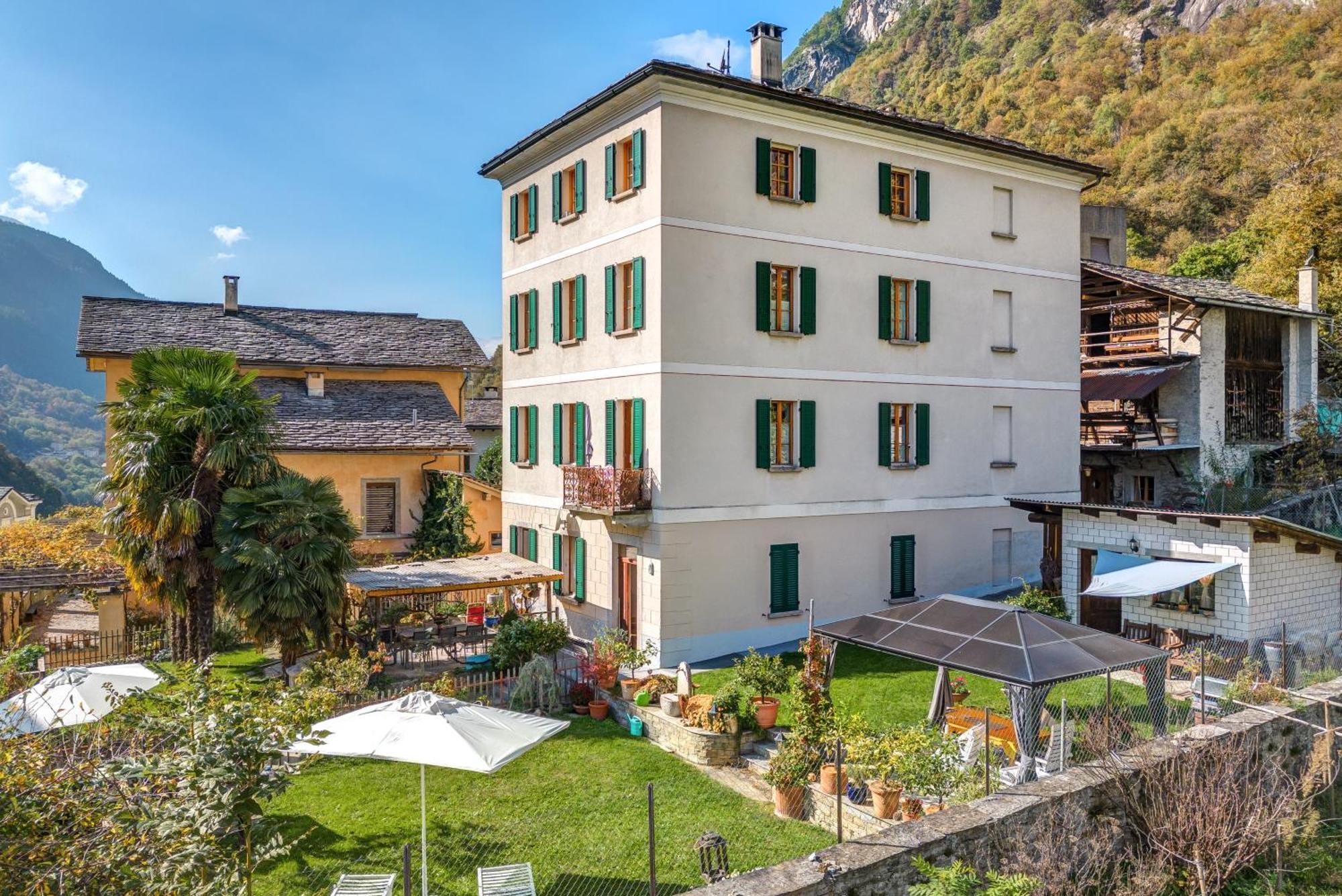 Casa Pool Tra St Moritz E Il Lago Di Como Castasegna Phòng bức ảnh